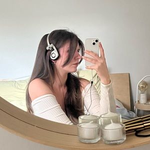 Meet your Posher, Cara